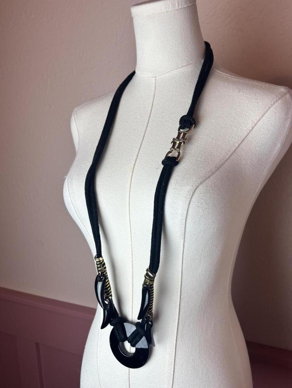 statement chunky necklace brutalist modern black